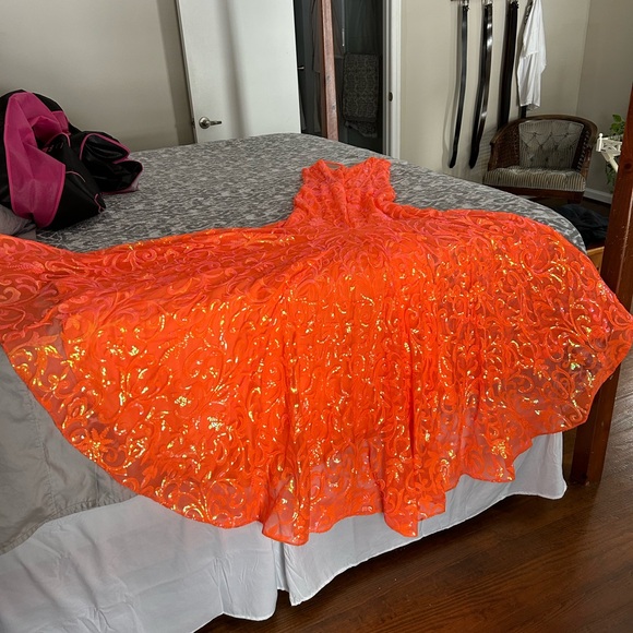 🧡🧡JVN by JOVANI PROM DRESS🧡🧡 - Picture 7 of 16